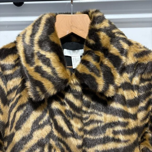 H&M Brown & Tan Tiger Animal Pattern Faux Fur Coat Size XS - Picture 6 of 12